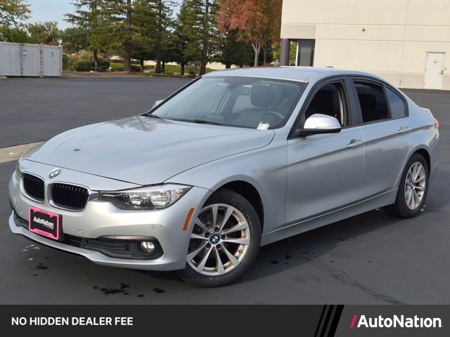 Used 2017 BMW 320i Sedan RWD image 1
