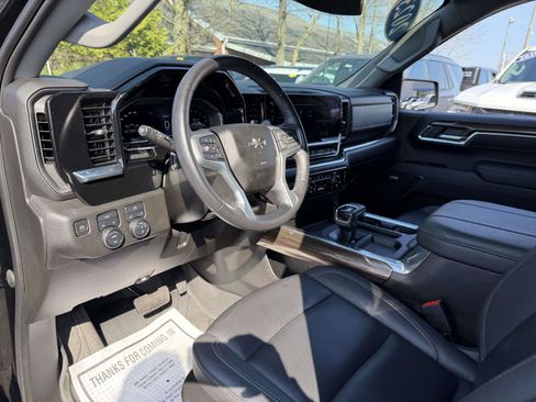 Used 2023 Chevrolet Silverado 1500 RST w/ Redline Edition image 13