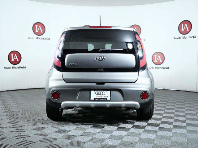 Used 2017 Kia Soul + w/ Primo Package FWD image 7
