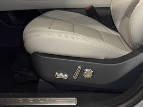 New 2026 Lincoln Nautilus Premier w/ Equipment Group 102A image 25