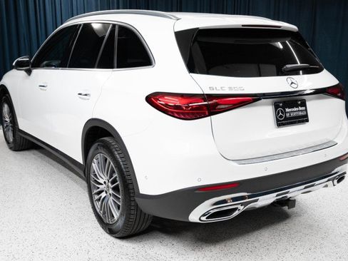 Certified 2026 Mercedes-Benz GLC 300 image 7