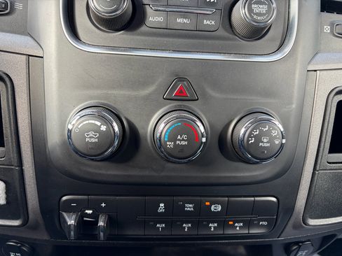 Used 2017 RAM 5500 Tradesman w/ Power & Remote Entry Group image 28