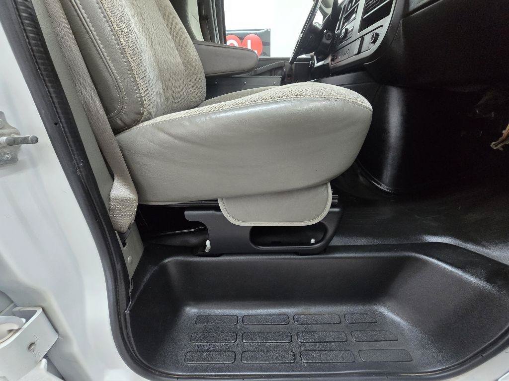 Used 2020 Chevrolet Express 2500 w/ Driver Convenience Package RWD image 18