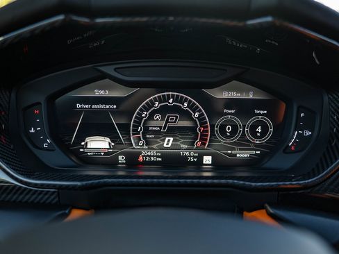 Used 2022 Lamborghini Urus image 10