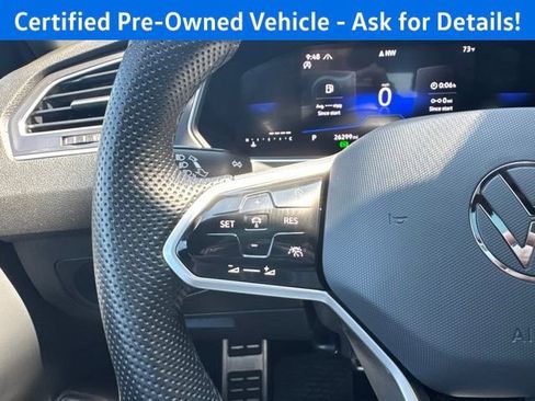 Certified 2024 Volkswagen Tiguan SE R-Line AWD/4WD image 18
