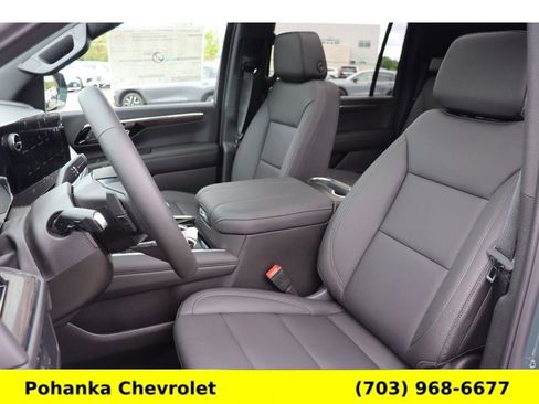 New 2026 Chevrolet Suburban Z71 w/ Comfort Package AWD/4WD image 26