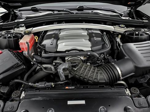 Used 2017 Chevrolet Camaro SS RWD image 17