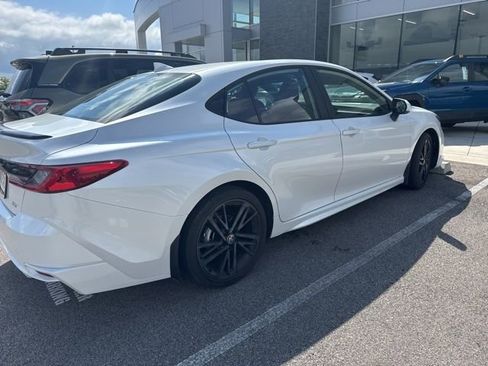 Used 2025 Toyota Camry XSE FWD image 7
