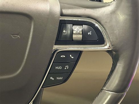 Used 2021 Lincoln Navigator Reserve image 18