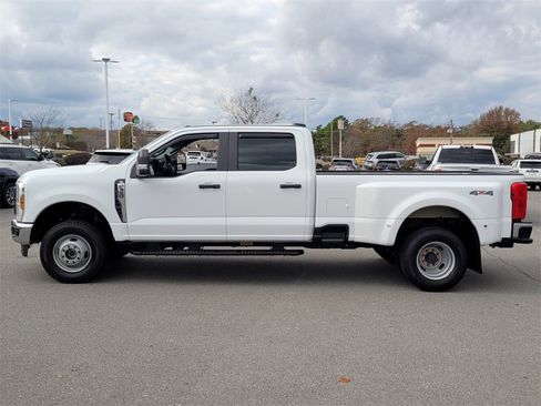 Used 2024 Ford F350 XL w/ XL Chrome Package image 4