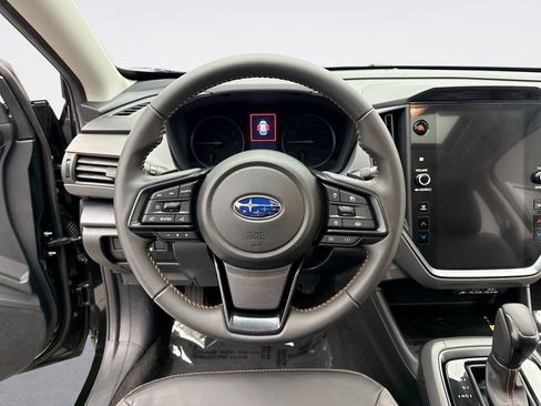 Used 2025 Subaru Crosstrek 2.5i Limited AWD/4WD image 12