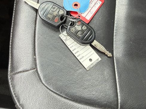 Used 2013 Ford Flex SEL image 22