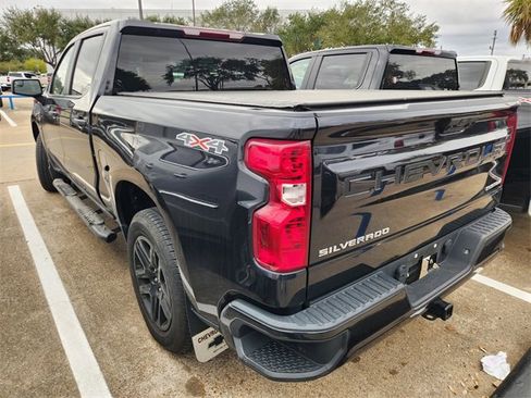 Used 2022 Chevrolet Silverado 1500 Custom w/ LPO, Dark Essentials Package image 4