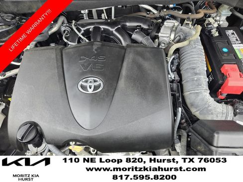 Used 2022 Toyota Highlander XLE FWD image 26