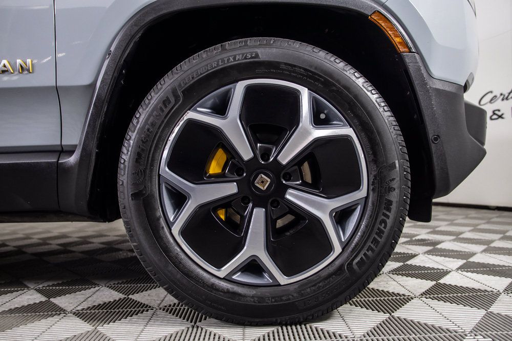 Used 2023 Rivian R1S Adventure Quad AWD/4WD image 42