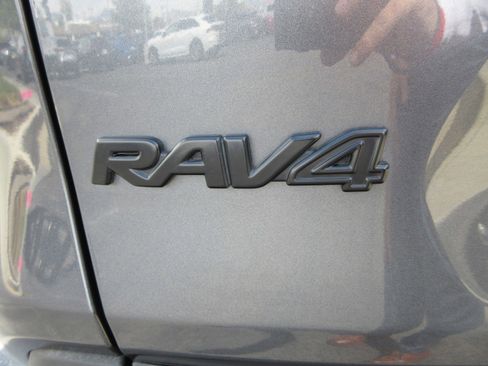 Used 2024 Toyota RAV4 XLE AWD/4WD image 8