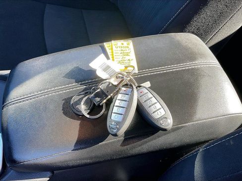 Used 2023 Nissan Sentra SV w/ All-Weather Package image 11