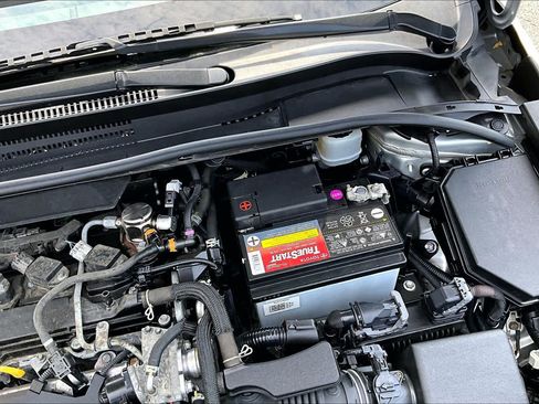 Used 2021 Toyota Corolla SE w/ Carpet Mat Package (TMS) FWD image 32