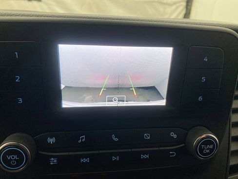 Used 2024 Ford Transit 250 148 High Roof RWD image 18