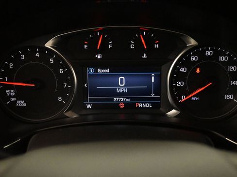 Used 2023 Chevrolet Equinox RS AWD/4WD image 16