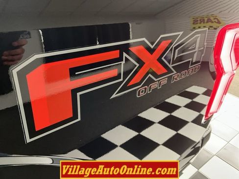 Used 2020 Ford F150 XLT w/ Equipment Group 302A Luxury AWD/4WD image 28