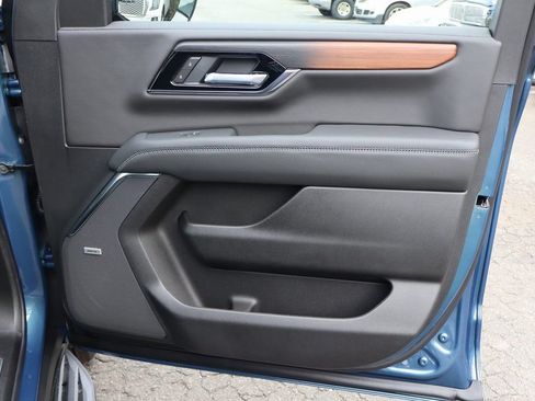 New 2026 GMC Yukon XL Denali w/ LPO, Floor Liner Package AWD/4WD image 28