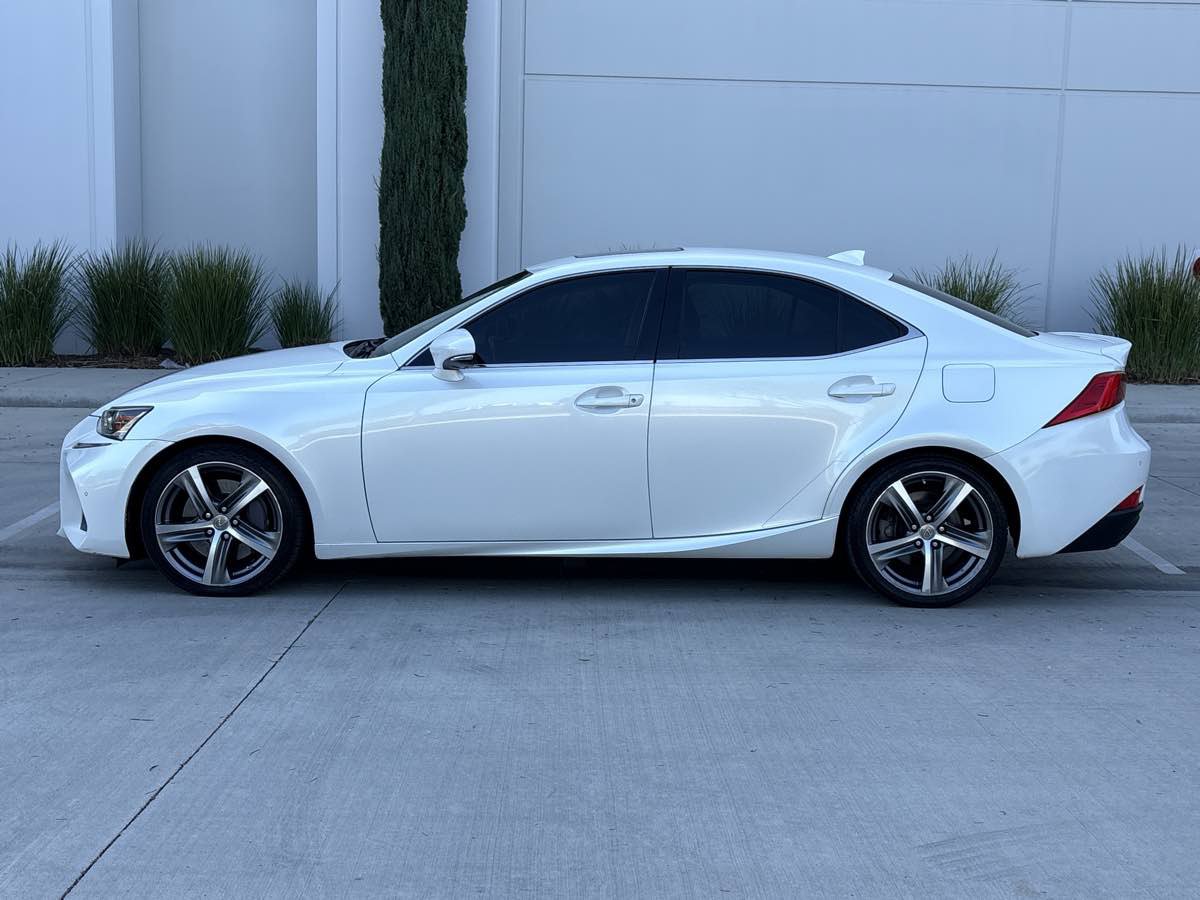 Used 2017 Lexus IS 200t w/ Navigation System Package RWD image 6