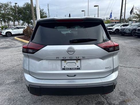 Certified 2025 Nissan Rogue S image 6
