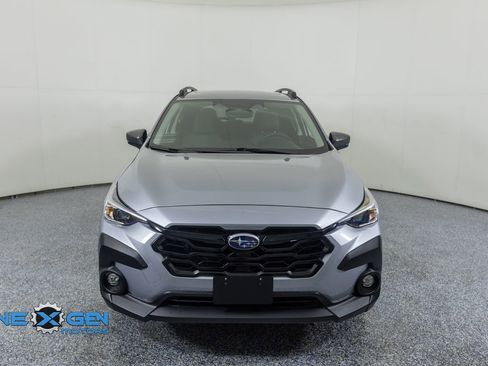 Used 2024 Subaru Crosstrek 2.0i Premium AWD/4WD image 2