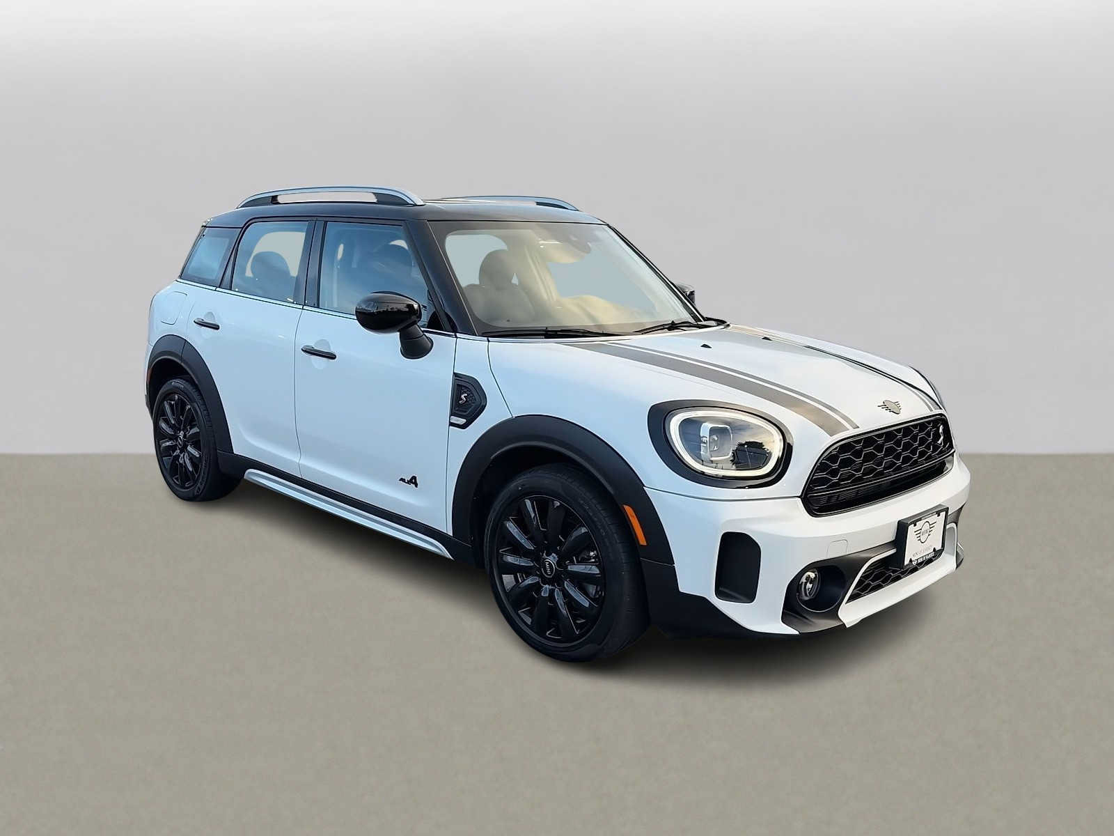 Used 2024 MINI Cooper Countryman S w/ Premium Package AWD/4WD image 2