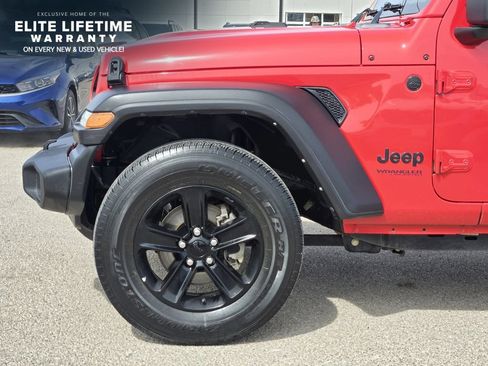 Used 2022 Jeep Wrangler Unlimited Sport AWD/4WD image 6
