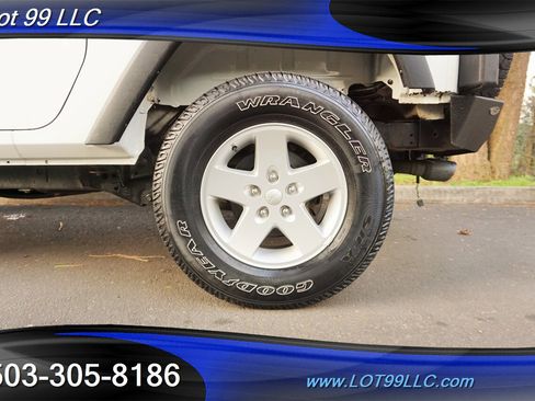 Used 2015 Jeep Wrangler Sport image 30