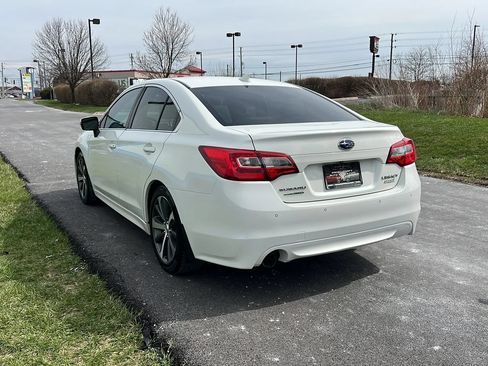 Used 2017 Subaru Legacy 2.5i Limited AWD/4WD image 7