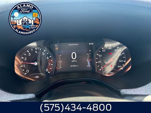 Used 2024 Jeep Compass Latitude image 10