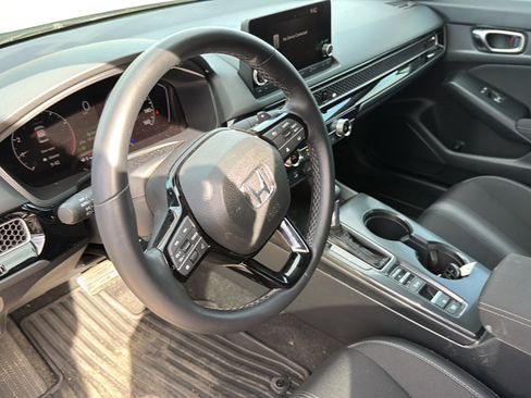 Used 2025 Honda Civic Sport image 14