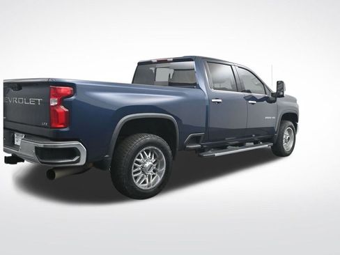Used 2020 Chevrolet Silverado 2500 LTZ w/ LTZ Plus Package image 6