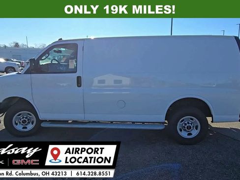 Used 2024 GMC Savana 2500 w/ Driver Convenience Package image 5