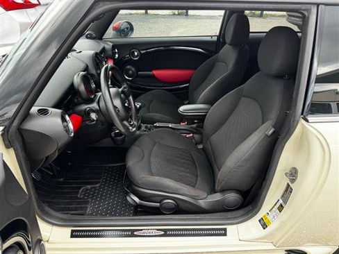 Used 2013 MINI Cooper John Cooper Works w/ Technology Pkg 2 FWD image 8