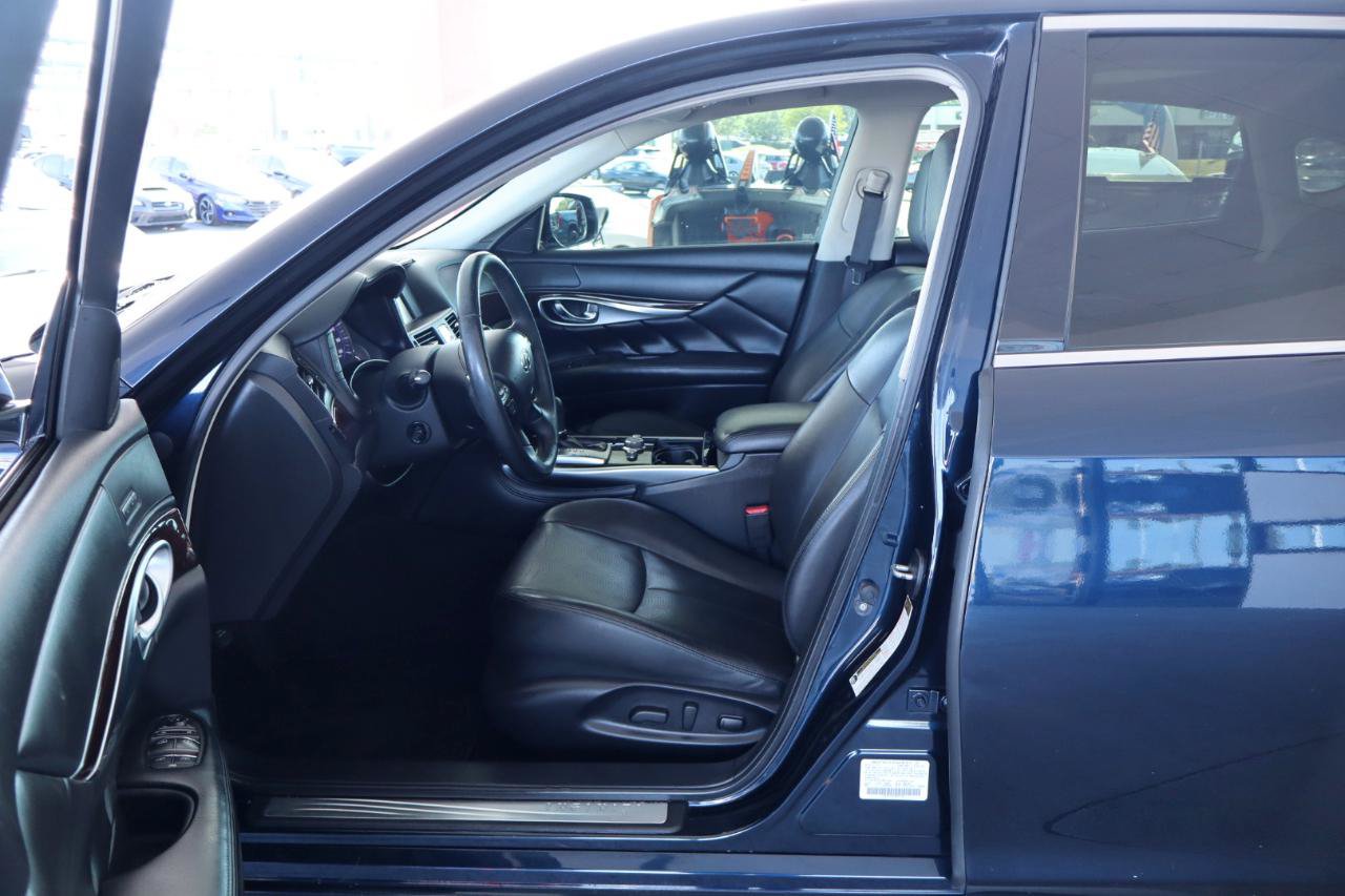 Used 2017 INFINITI Q70 L 3.7 AWD/4WD image 15