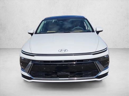 New 2026 Hyundai Sonata Limited image 3