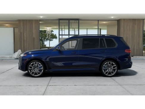 New 2026 BMW X7 xDrive40i w/ M Sport Package AWD/4WD image 4