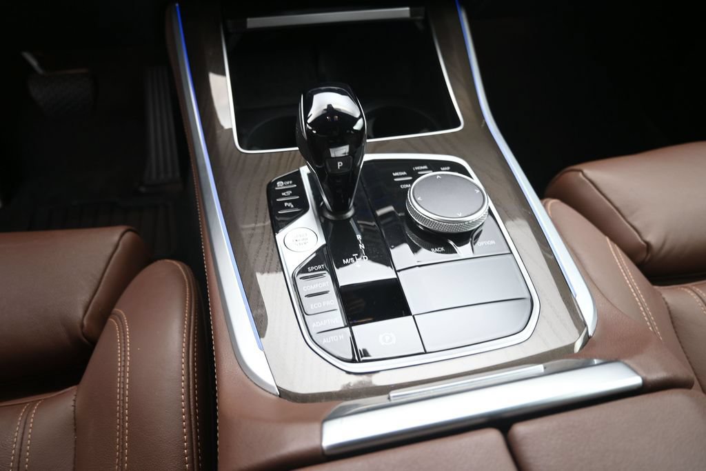 Used 2022 BMW X5 sDrive40i w/ Premium Package RWD image 15