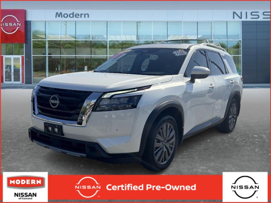Certified 2025 Nissan Pathfinder SL w/ SL Premium Package FWD image 1