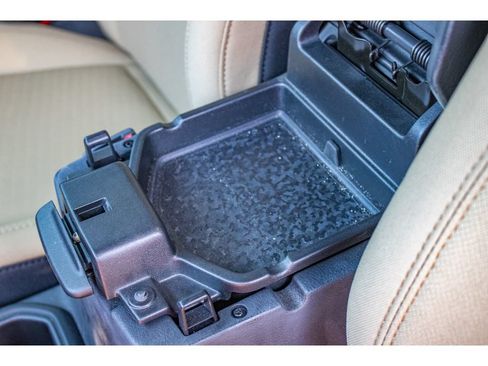 Used 2022 Jeep Wrangler Sport AWD/4WD image 23