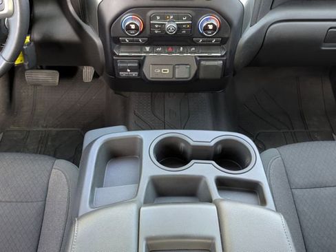 Used 2021 Chevrolet Silverado 2500 LT w/ Fleet Comfort Package image 20