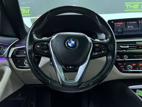 Used 2018 BMW 530i xDrive AWD/4WD image 20