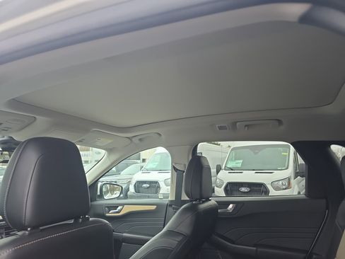 Used 2022 Ford Escape Titanium w/ Titanium Elite Package image 26