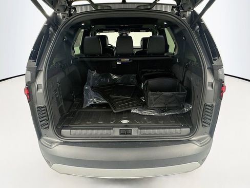 New 2026 Land Rover Discovery S AWD/4WD image 25
