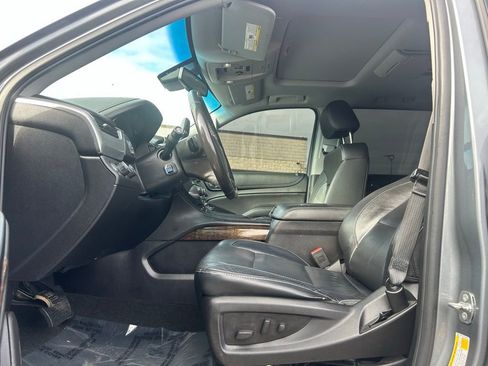 Used 2018 Chevrolet Tahoe LT w/ LT Signature Package image 2