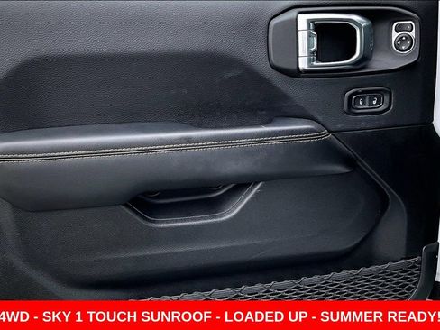 Used 2024 Jeep Wrangler Unlimited Sahara w/ Technology Group image 19